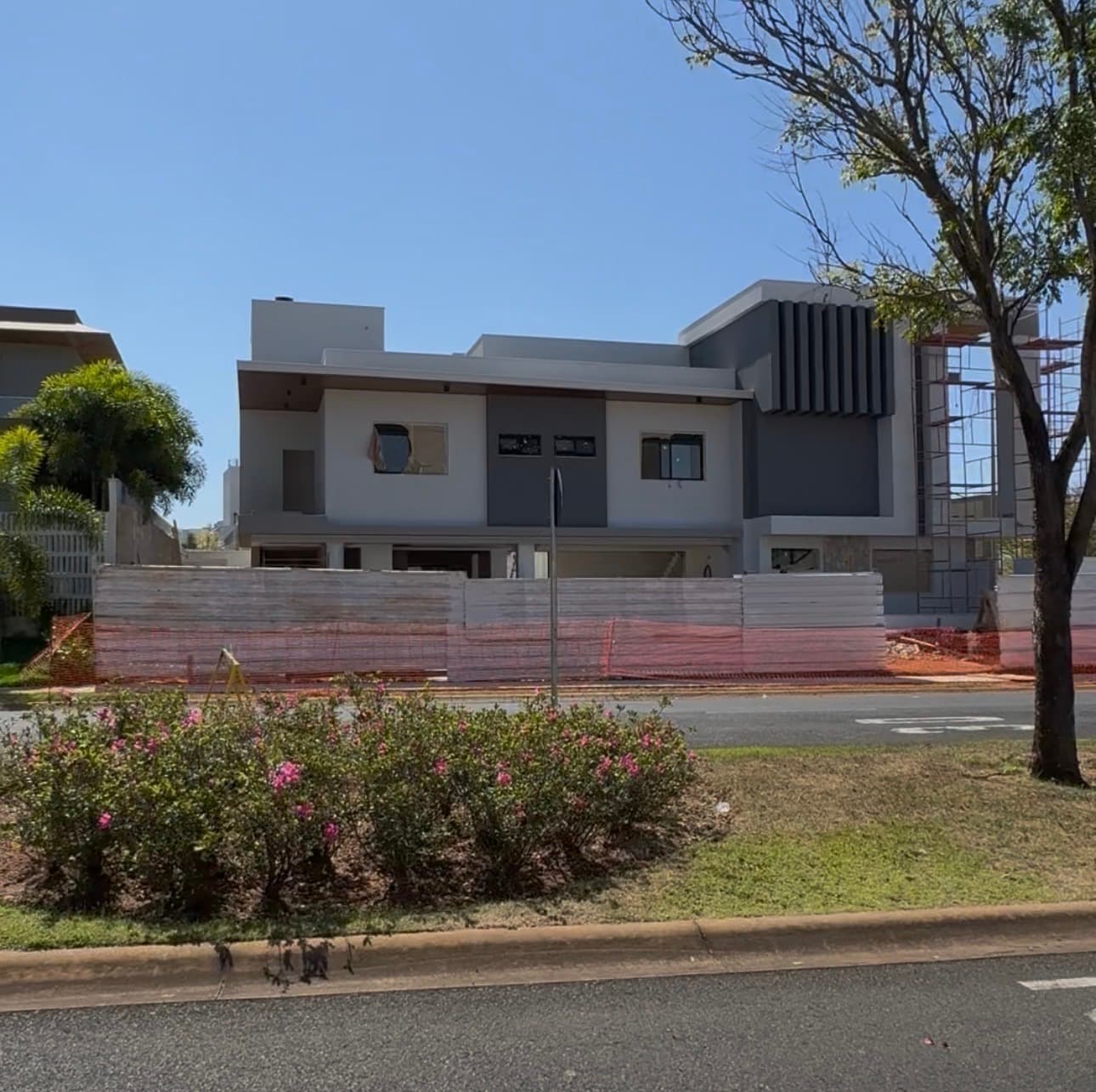Sobrado em Nova Uberlândia - Uberlândia
