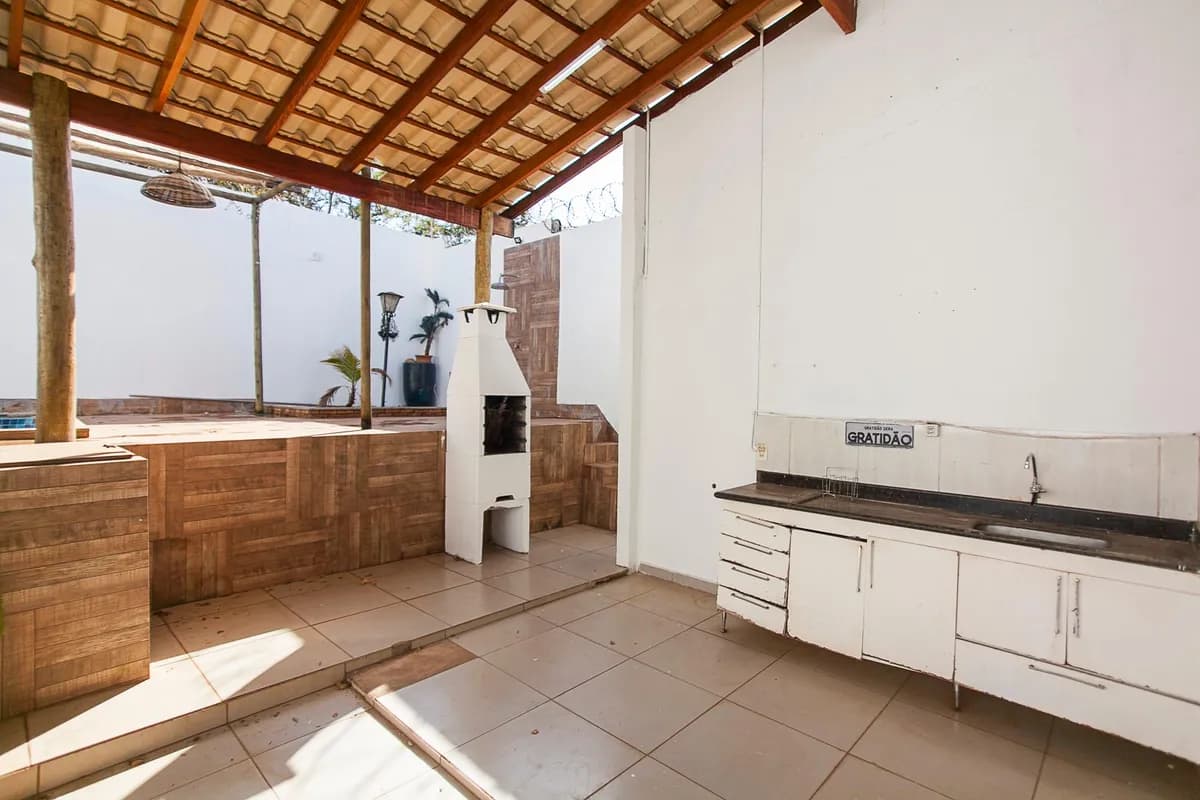 Sobrado em Jardim Inconfidência - Uberlândia