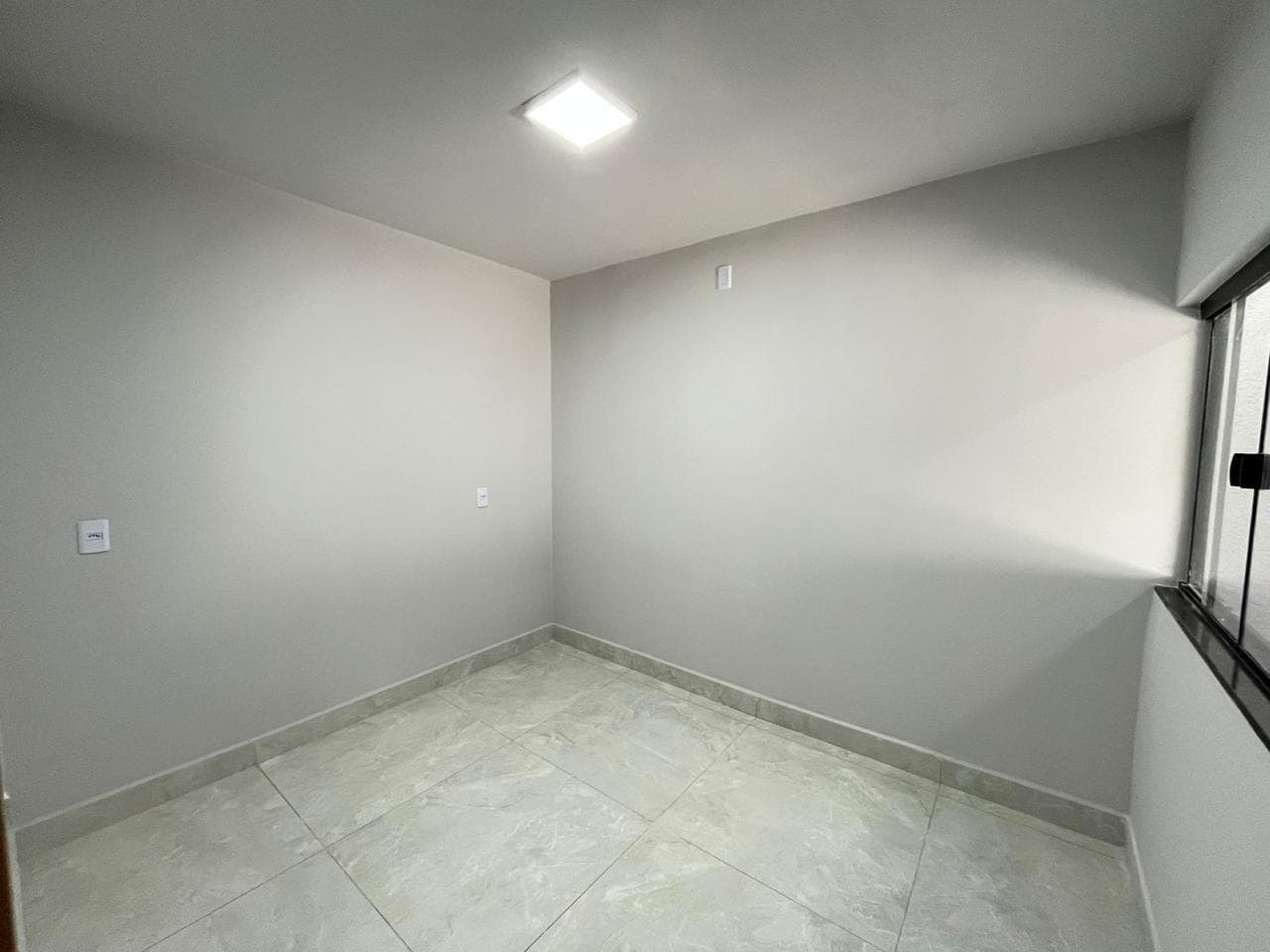 Sobrado em Residencial Flor do Ipê II - Senador Canedo