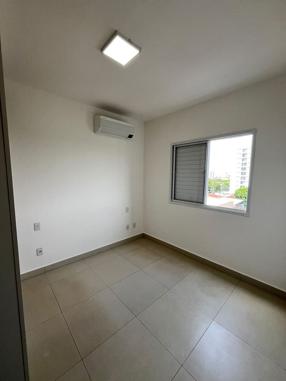 Apartamento em Presidente Roosevelt - Uberlândia